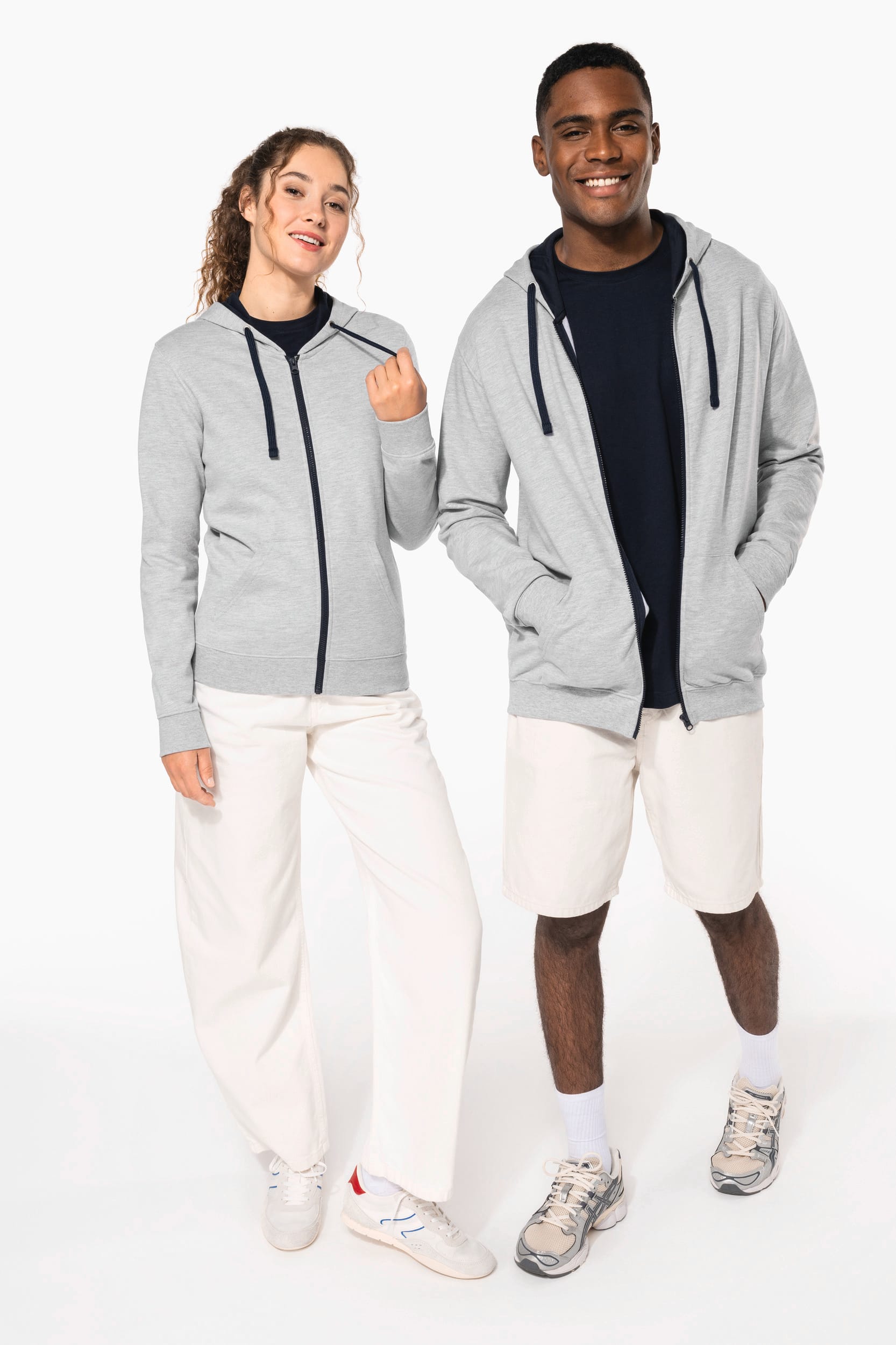 K466 | Sweat-shirt zippé capuche contrastée